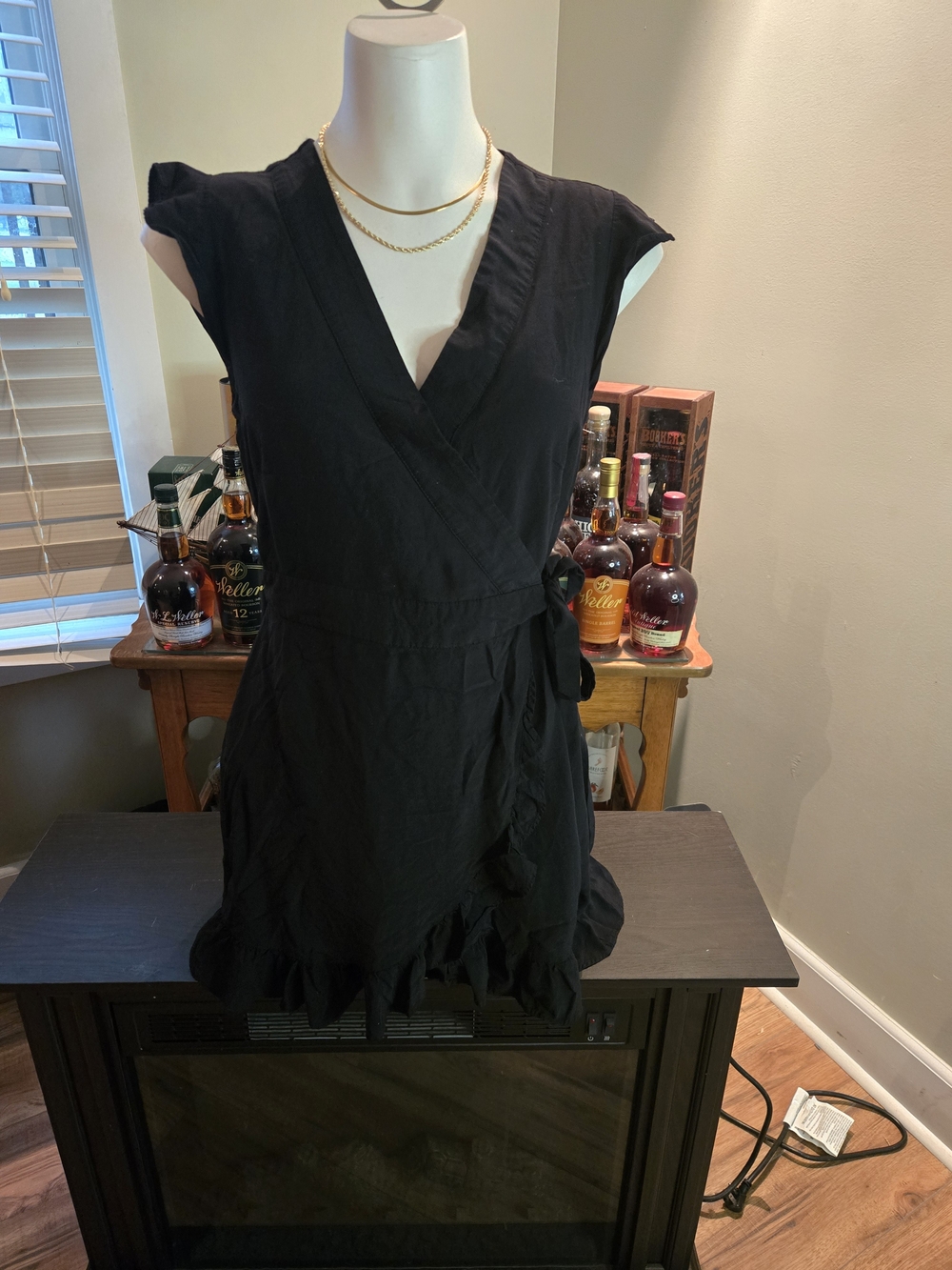 Black Wrap Dress With Ruffle Bottom Sz 2